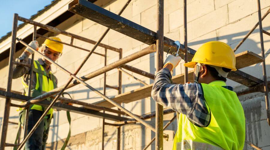 Professional fairlawn roofing services in La Palma, CA